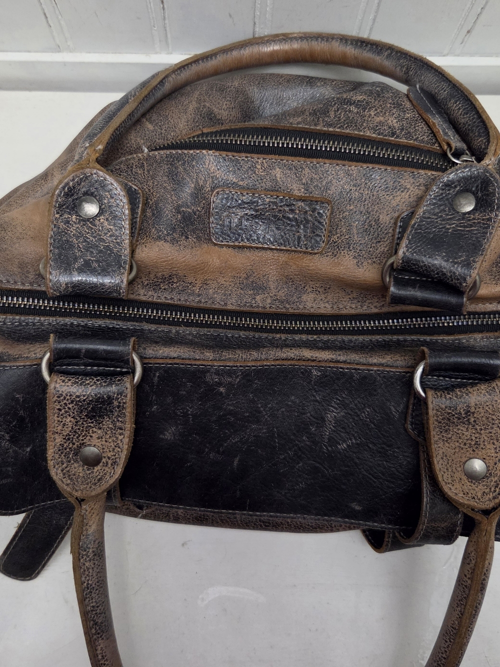 Bed Stu Big Fork Distressed Two-Tone Brown Leather Shoulder Bag Purse - Picture 4 of 16